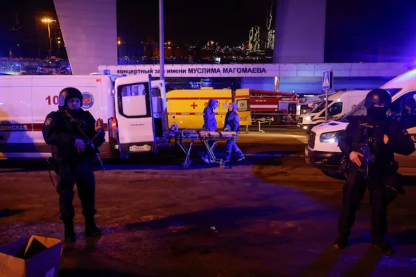 Terrorist attack on Moscow Concert Hall : మాస్కో కన్సర్ట్ హాల్ పై ఇస్లామిక్ స్టేట్ ఉగ్రవాదుల దాడి.. 60 మంది మృతి..