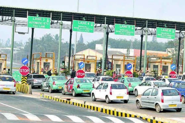 Toll Gates System: త్వరలోనే టోల్ గేట్ల వ్యవస్థ మాయం..?